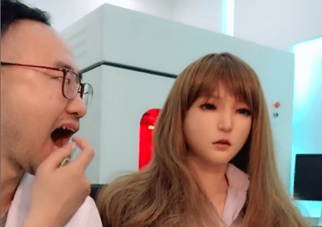 Kissy Kissy with the Sex Robot